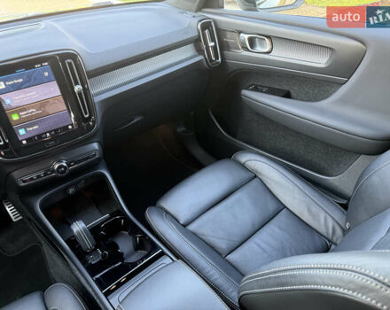 Зеленый Вольво XC40, объемом двигателя 0 л и пробегом 32 тыс. км за 30500 $, фото 32 на Automoto.ua