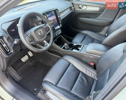 Зеленый Вольво XC40, объемом двигателя 0 л и пробегом 32 тыс. км за 30500 $, фото 29 на Automoto.ua
