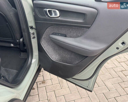 Зеленый Вольво XC40, объемом двигателя 0 л и пробегом 69 тыс. км за 23300 $, фото 25 на Automoto.ua