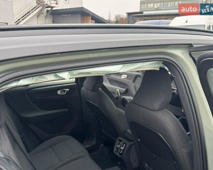 Зеленый Вольво XC40, объемом двигателя 0 л и пробегом 69 тыс. км за 23300 $, фото 29 на Automoto.ua