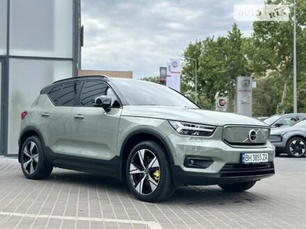 Зеленый Вольво XC40, объемом двигателя 0 л и пробегом 18 тыс. км за 46000 $, фото 1 на Automoto.ua