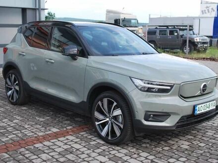 Вольво XC40 2021 в Ужгороде на Automoto.ua Зеленый Вольво XC40, объемом двигателя 0 л и пробегом 14 тыс. км за 52000 $, фото 1 на Automoto.ua