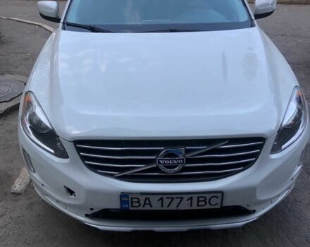Белый Вольво ХС60, объемом двигателя 2 л и пробегом 180 тыс. км за 15900 $, фото 1 на Automoto.ua