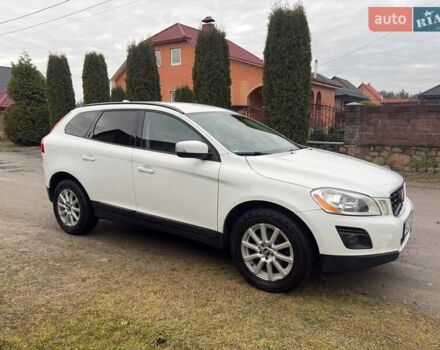 Білий Вольво ХС60, об'ємом двигуна 2.4 л та пробігом 297 тис. км за 12500 $, фото 2 на Automoto.ua