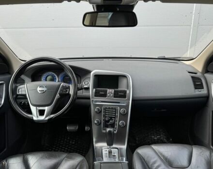 Белый Вольво ХС60, объемом двигателя 2.4 л и пробегом 230 тыс. км за 4300 $, фото 6 на Automoto.ua