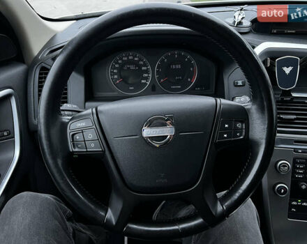 Белый Вольво ХС60, объемом двигателя 2.4 л и пробегом 296 тыс. км за 10500 $, фото 5 на Automoto.ua