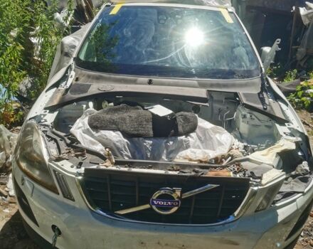 Белый Вольво ХС60, объемом двигателя 2.95 л и пробегом 190 тыс. км за 3300 $, фото 5 на Automoto.ua