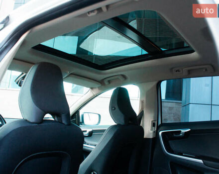 Белый Вольво ХС60, объемом двигателя 2.4 л и пробегом 215 тыс. км за 15200 $, фото 25 на Automoto.ua