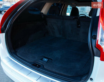 Белый Вольво ХС60, объемом двигателя 2.4 л и пробегом 215 тыс. км за 15200 $, фото 11 на Automoto.ua