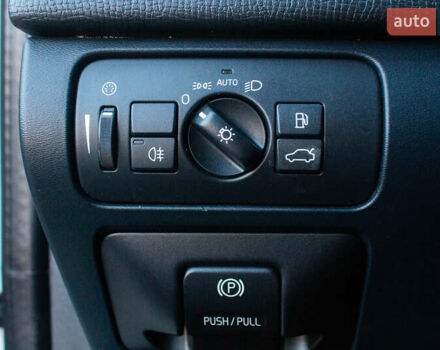 Белый Вольво ХС60, объемом двигателя 2.4 л и пробегом 215 тыс. км за 15200 $, фото 20 на Automoto.ua