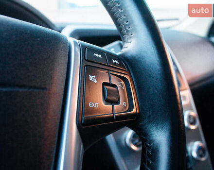 Белый Вольво ХС60, объемом двигателя 2.4 л и пробегом 215 тыс. км за 15200 $, фото 16 на Automoto.ua