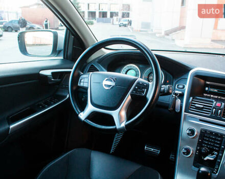 Белый Вольво ХС60, объемом двигателя 2.4 л и пробегом 215 тыс. км за 15200 $, фото 22 на Automoto.ua