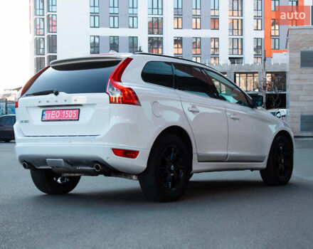 Белый Вольво ХС60, объемом двигателя 2.4 л и пробегом 215 тыс. км за 15200 $, фото 5 на Automoto.ua