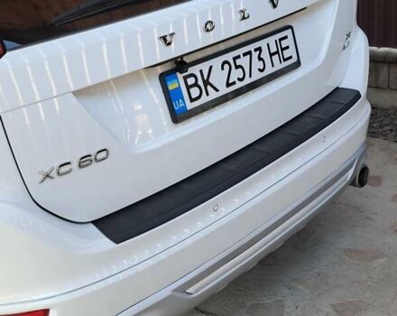 Білий Вольво ХС60, об'ємом двигуна 2.4 л та пробігом 222 тис. км за 14600 $, фото 8 на Automoto.ua