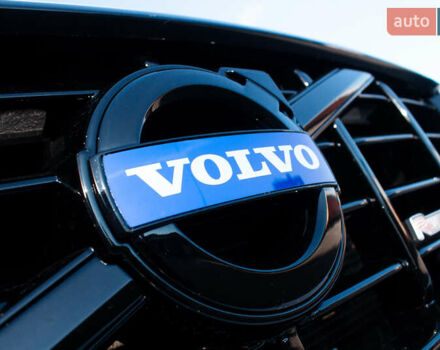 Белый Вольво ХС60, объемом двигателя 2.4 л и пробегом 215 тыс. км за 15200 $, фото 28 на Automoto.ua