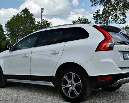 Белый Вольво ХС60, объемом двигателя 2.4 л и пробегом 220 тыс. км за 4700 $, фото 3 на Automoto.ua