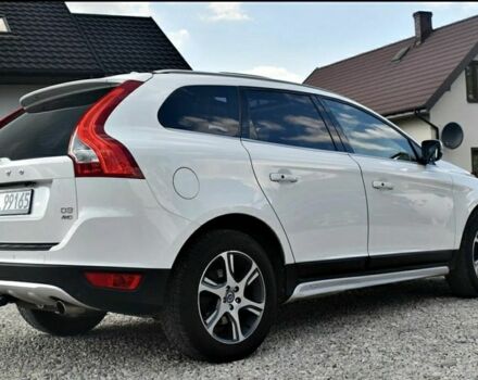 Белый Вольво ХС60, объемом двигателя 2.4 л и пробегом 220 тыс. км за 4700 $, фото 4 на Automoto.ua