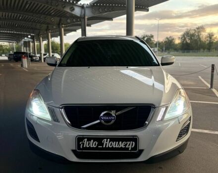 Белый Вольво ХС60, объемом двигателя 0 л и пробегом 288 тыс. км за 13300 $, фото 2 на Automoto.ua
