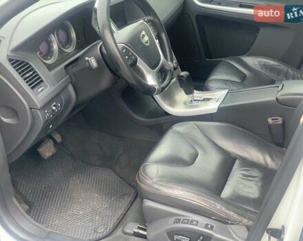 Білий Вольво ХС60, об'ємом двигуна 2.4 л та пробігом 359 тис. км за 13500 $, фото 5 на Automoto.ua