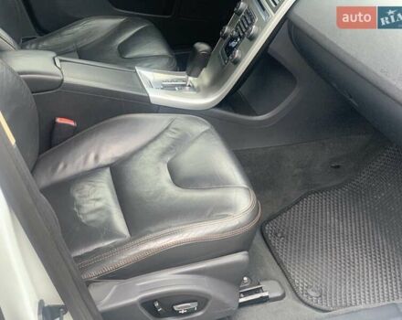 Білий Вольво ХС60, об'ємом двигуна 2.4 л та пробігом 359 тис. км за 13500 $, фото 6 на Automoto.ua