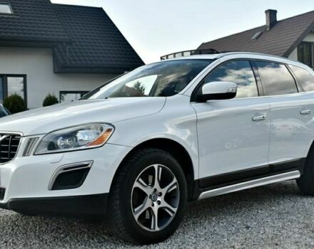 Белый Вольво ХС60, объемом двигателя 2.4 л и пробегом 220 тыс. км за 4700 $, фото 1 на Automoto.ua