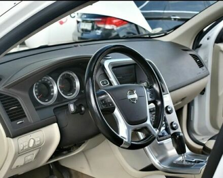 Белый Вольво ХС60, объемом двигателя 2.4 л и пробегом 220 тыс. км за 4700 $, фото 8 на Automoto.ua