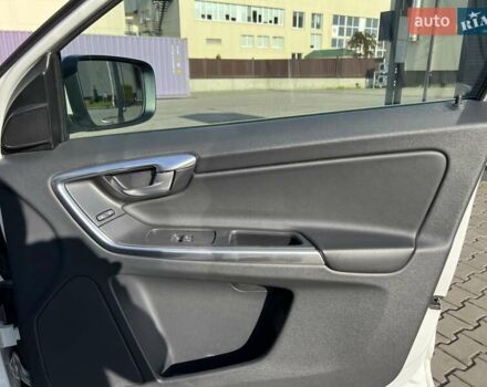 Белый Вольво ХС60, объемом двигателя 2.4 л и пробегом 240 тыс. км за 13999 $, фото 43 на Automoto.ua