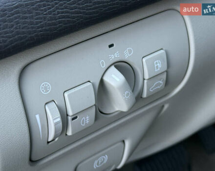 Білий Вольво ХС60, об'ємом двигуна 2.4 л та пробігом 157 тис. км за 15999 $, фото 53 на Automoto.ua