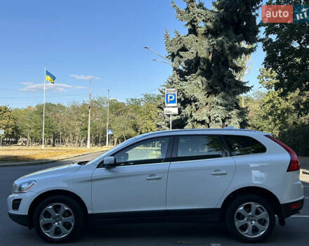 Білий Вольво ХС60, об'ємом двигуна 2.4 л та пробігом 218 тис. км за 13499 $, фото 5 на Automoto.ua
