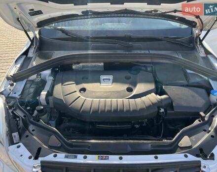 Белый Вольво ХС60, объемом двигателя 2.4 л и пробегом 240 тыс. км за 13999 $, фото 54 на Automoto.ua