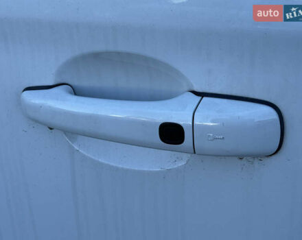 Білий Вольво ХС60, об'ємом двигуна 2.4 л та пробігом 157 тис. км за 15999 $, фото 22 на Automoto.ua