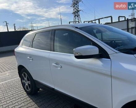 Белый Вольво ХС60, объемом двигателя 2.4 л и пробегом 240 тыс. км за 13999 $, фото 12 на Automoto.ua