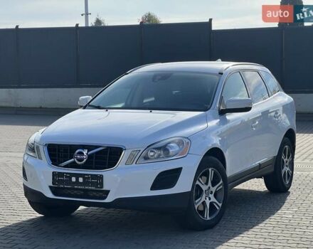 Белый Вольво ХС60, объемом двигателя 2.4 л и пробегом 240 тыс. км за 13999 $, фото 8 на Automoto.ua