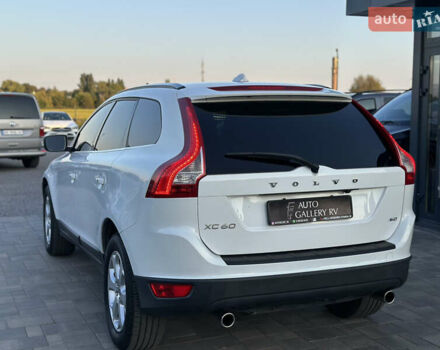 Белый Вольво ХС60, объемом двигателя 3.2 л и пробегом 243 тыс. км за 14288 $, фото 6 на Automoto.ua