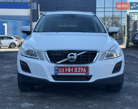 Білий Вольво ХС60, об'ємом двигуна 2.4 л та пробігом 157 тис. км за 15999 $, фото 1 на Automoto.ua