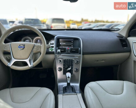 Белый Вольво ХС60, объемом двигателя 3.2 л и пробегом 243 тыс. км за 14288 $, фото 8 на Automoto.ua