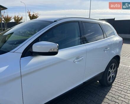 Белый Вольво ХС60, объемом двигателя 2.4 л и пробегом 240 тыс. км за 13999 $, фото 13 на Automoto.ua