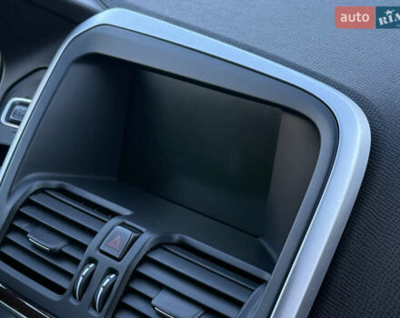 Білий Вольво ХС60, об'ємом двигуна 2.4 л та пробігом 157 тис. км за 15999 $, фото 48 на Automoto.ua