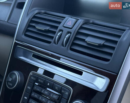 Білий Вольво ХС60, об'ємом двигуна 2.4 л та пробігом 157 тис. км за 15999 $, фото 49 на Automoto.ua