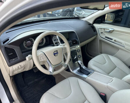 Белый Вольво ХС60, объемом двигателя 3.2 л и пробегом 243 тыс. км за 14288 $, фото 13 на Automoto.ua