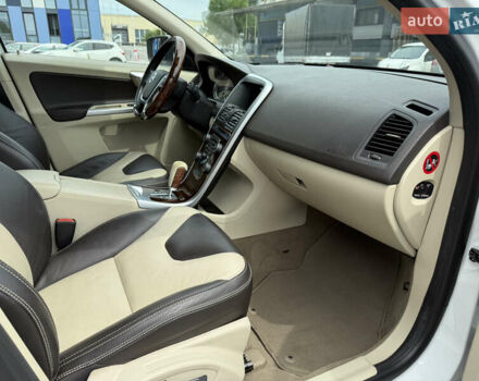 Білий Вольво ХС60, об'ємом двигуна 2.4 л та пробігом 157 тис. км за 17550 $, фото 46 на Automoto.ua
