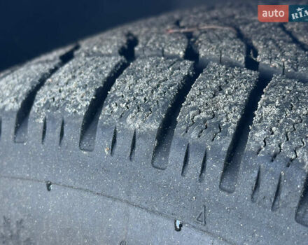 Білий Вольво ХС60, об'ємом двигуна 2.4 л та пробігом 157 тис. км за 15999 $, фото 21 на Automoto.ua