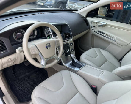 Белый Вольво ХС60, объемом двигателя 3.2 л и пробегом 243 тыс. км за 14288 $, фото 10 на Automoto.ua
