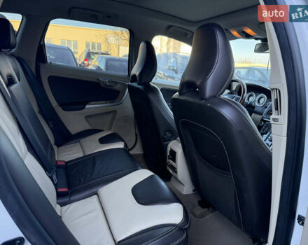 Білий Вольво ХС60, об'ємом двигуна 2.4 л та пробігом 157 тис. км за 15999 $, фото 42 на Automoto.ua