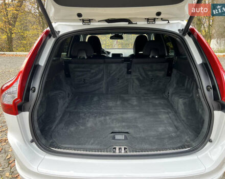 Белый Вольво ХС60, объемом двигателя 2 л и пробегом 238 тыс. км за 17500 $, фото 50 на Automoto.ua