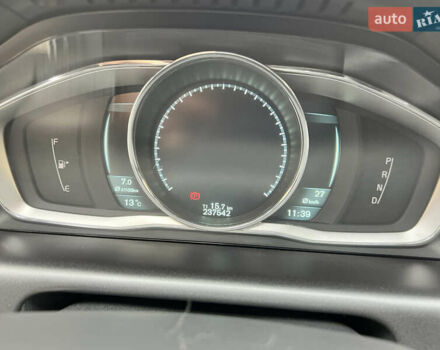 Белый Вольво ХС60, объемом двигателя 2 л и пробегом 238 тыс. км за 17500 $, фото 30 на Automoto.ua