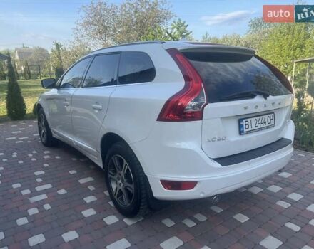 Білий Вольво ХС60, об'ємом двигуна 2.4 л та пробігом 149 тис. км за 19000 $, фото 4 на Automoto.ua