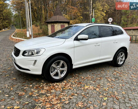 Белый Вольво ХС60, объемом двигателя 2 л и пробегом 238 тыс. км за 17500 $, фото 1 на Automoto.ua