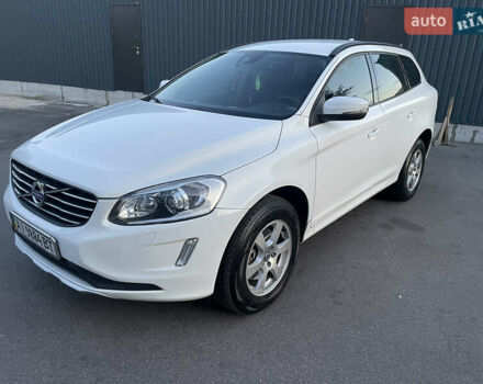 Белый Вольво ХС60, объемом двигателя 1.98 л и пробегом 480 тыс. км за 9350 $, фото 4 на Automoto.ua
