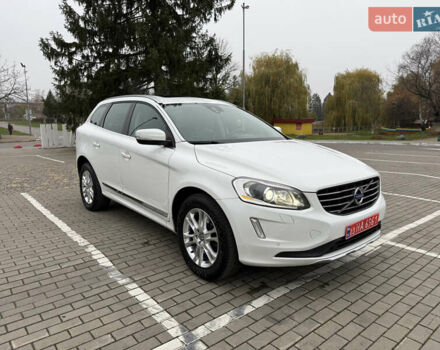 Белый Вольво ХС60, объемом двигателя 2.4 л и пробегом 288 тыс. км за 18700 $, фото 2 на Automoto.ua